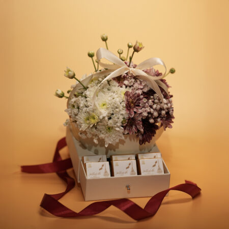 National Day Special  flower and chocolate arrangement